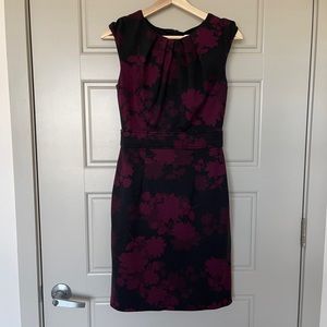 Black & Plum Flower Print Dress (Knee Length)
